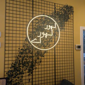 Food Street - Decor - Halal Near Me - Columbus, Ohio