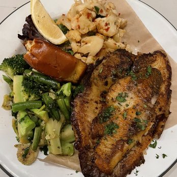 Brown Bag Seafood - Dinner Plate - Salad Near Me - Chicago, Illinois Brown Bag Seafood - Dinner Plate - Salad Near Me - Chicago, Illinois