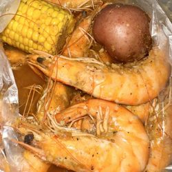 kickin seafood & Chinese restaurant - Soo good and flavorful!
