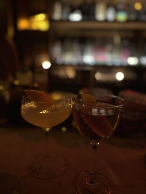 Honeycomb Hi-Fi Listening Bar by null