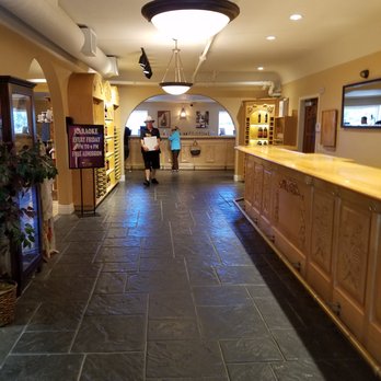Bel Vino Winery - Entry way - Wine Tasting Room Near Me - Temecula, California Bel Vino Winery - Entry way - Wine Tasting Room Near Me - Temecula, California