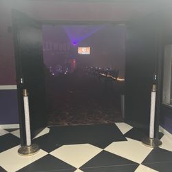 Deja Vu Showgirls Hollywood - Entrance room