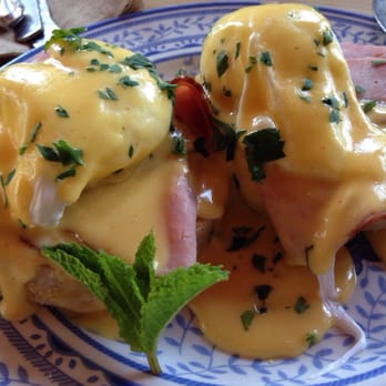 Sideboard - Danville - Eggs Benedict - Comfort Food Near Me - Danville, California