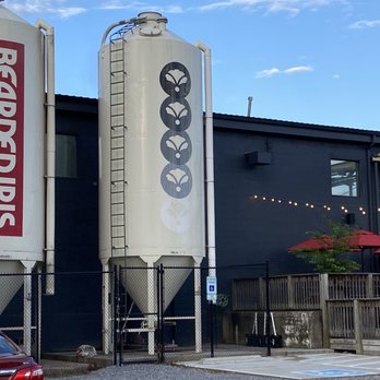 Bearded Iris Brewing - On the way to the front door. - Breweries Near Me - Nashville, Tennessee