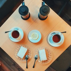 Al Salucha Kahvi-Teehuone - Pu err tea and tofu coconut curd