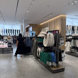 Lululemon