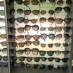 Eyeglass Factory