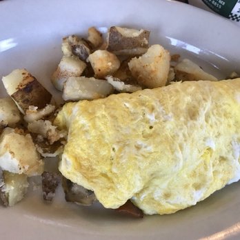 Lindy's Diner - Omelette - Diners Near Me - Keene, New Hampshire