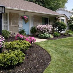 PCC Landscapes - PCC offers landscaping services as: Trimming, hedging and Mulching. Call us now!