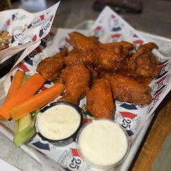Station 25 - Buffalo wings
