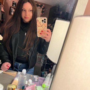 Lox Salon - New hair color thanks to Chelsea, plus extensions (Chelsea helped me pick the right color and they matched perfectly!) - Hair Salons Near Me - Williamsville, New York Lox Salon - New hair color thanks to Chelsea, plus extensions (Chelsea helped me pick the right color and they matched perfectly!) - Hair Salons Near Me - Williamsville, New York