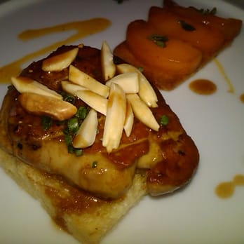 Le Cirque - Sauteed Sonoma foie gras, white chocolate & raisin brioche, honey glazed apricot, almond & cardamom tarte, champagne gastrique - French Near Me - Las Vegas, Nevada Le Cirque - Sauteed Sonoma foie gras, white chocolate & raisin brioche, honey glazed apricot, almond & cardamom tarte, champagne gastrique - French Near Me - Las Vegas, Nevada
