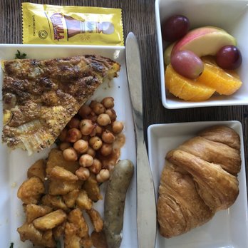 Alaska Airlines - Breakfast -- Leek Frittata with potatoes and chickpeas - Airlines Near Me - Seattle, Washington Alaska Airlines - Breakfast -- Leek Frittata with potatoes and chickpeas - Airlines Near Me - Seattle, Washington