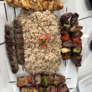 Yalla Grill - Yalla mixed grill - Lebanese Near Me - Methuen, Massachusetts