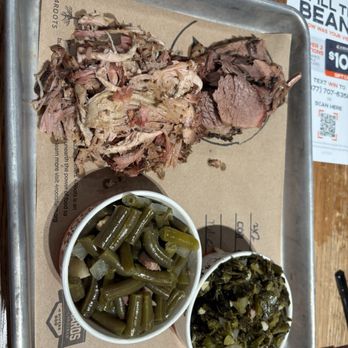 4 Rivers Smokehouse - Collard Greens Southern Green Beans brisket pulled pork - Barbeque Near Me - Daytona Beach, Florida 4 Rivers Smokehouse - Collard Greens Southern Green Beans brisket pulled pork - Barbeque Near Me - Daytona Beach, Florida