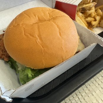 Chick-fil-A - Chicken Chick-fil-A Deluxe combo - Fast Food Near Me - Fremont, California Chick-fil-A - Chicken Chick-fil-A Deluxe combo - Fast Food Near Me - Fremont, California