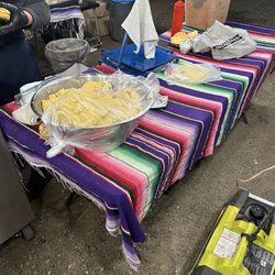 Tacos El Llano - Fresh tortilla station