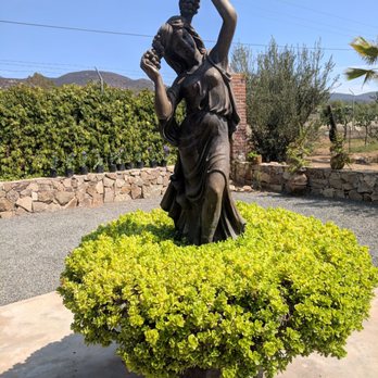 Lechuza - Wineries Near Me - Guadalupe, BCN Lechuza - Wineries Near Me - Guadalupe, BCN