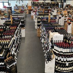 BayTowne Wine & Spirits