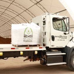 St Louis Topsoil - Bulk Bags delivered straight to you. Quick and easy deliveries!