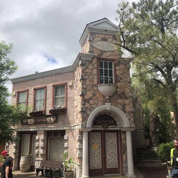 Frontier City - Nicely themed building - Amusement Parks Near Me - Oklahoma City, Oklahoma Frontier City - Nicely themed building - Amusement Parks Near Me - Oklahoma City, Oklahoma