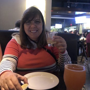 Yard House - Drinks before the Jonas Brothers Concert - Bars Near Me - Sunrise, Florida Yard House - Drinks before the Jonas Brothers Concert - Bars Near Me - Sunrise, Florida