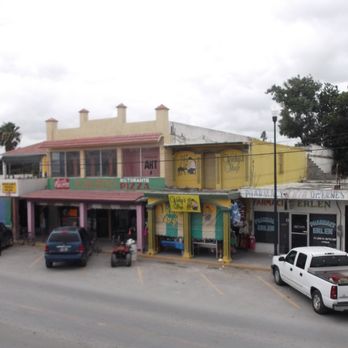 Chuy's Red Snapper - 23 mai 2014 / Vue depuis la terrasse - Seafood Near Me - Nuevo Progreso, TAM Chuy's Red Snapper - 23 mai 2014 / Vue depuis la terrasse - Seafood Near Me - Nuevo Progreso, TAM