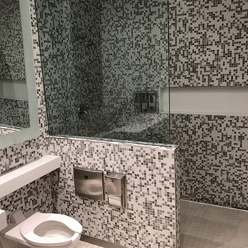 Air Canada Maple Leaf Lounge - Showers - Airport Lounges Near Me - Mississauga, Ontario Air Canada Maple Leaf Lounge - Showers - Airport Lounges Near Me - Mississauga, Ontario