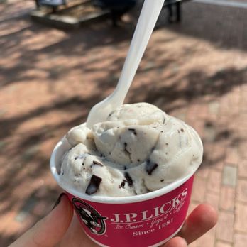 J P Licks - Ice Cream & Frozen Yogurt Near Me - Somerville, Massachusetts
