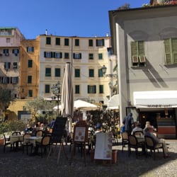 Agora