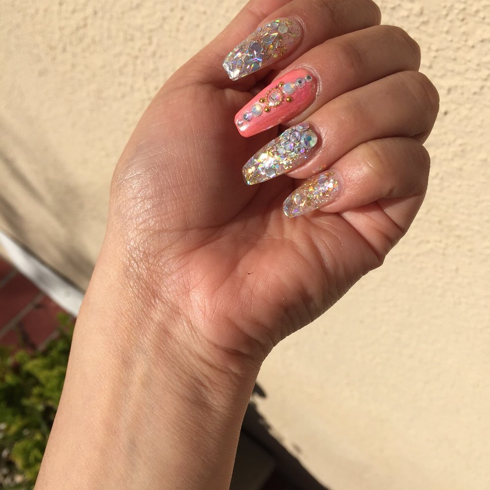 We Nails - Waxing Near Me - Northridge, California We Nails - Waxing Near Me - Northridge, California