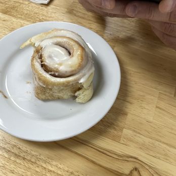 Kiln Coffee Bar - Cinnamon roll - Coffee & Tea Near Me - Grand Junction, Colorado