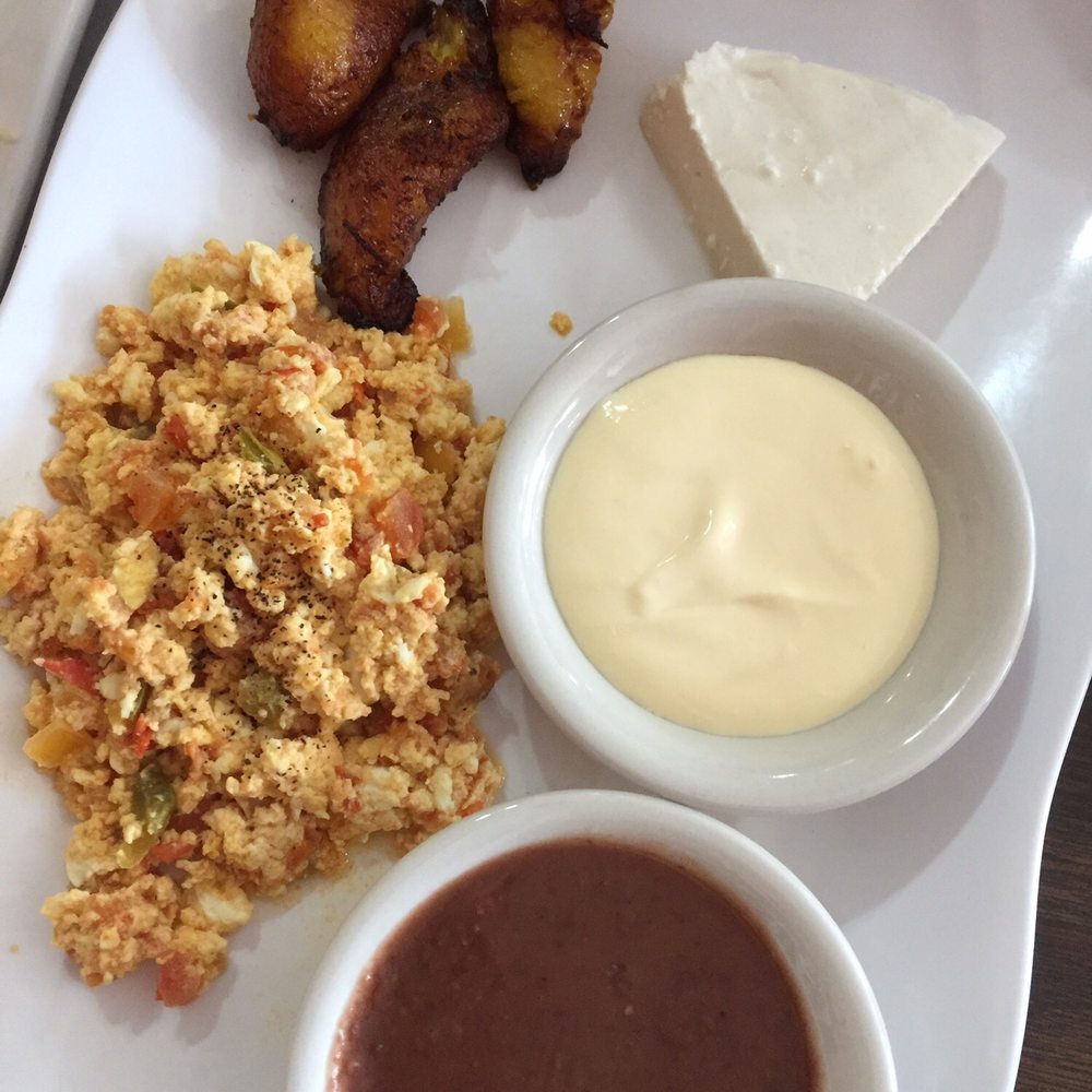 Rinconcito Salvadoreno - Desayuno típico - Salvadoran Near Me - Miami, Florida Rinconcito Salvadoreno - Desayuno típico - Salvadoran Near Me - Miami, Florida