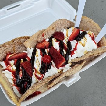 Tiki Cabana - Desert nachos - Ice Cream & Frozen Yogurt Near Me - Gore, Oklahoma