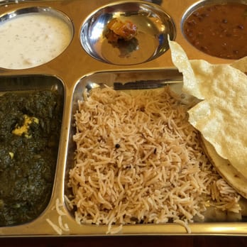 Vik's Chaat - Palak Paneer (spinach and cheese) lunch combo. Solid, but watch out for that pickled mango (3 stars) - Indian Near Me - Berkeley, California Vik's Chaat - Palak Paneer (spinach and cheese) lunch combo. Solid, but watch out for that pickled mango (3 stars) - Indian Near Me - Berkeley, California