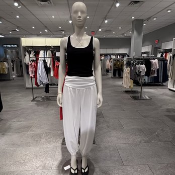 H&M - Outfit - Women's Clothing Near Me - Phoenix, Arizona