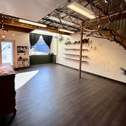 The Community Apothecary