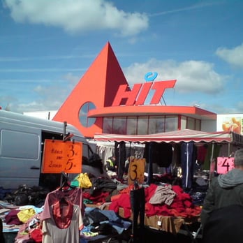 Flohmarkt - Kleidung auf dem Trödel Dormagen. - Flea Markets Near Me - Dormagen, NW