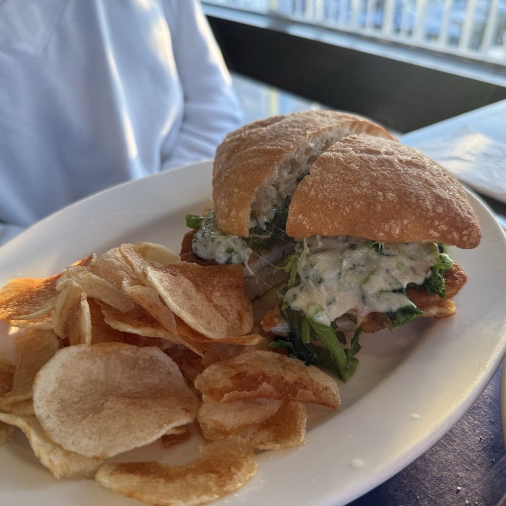 Lunello’s Restaurant - Italian Near Me - New Rochelle, New York