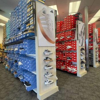 Rack Room Shoes - Shoe Stores Near Me - Huntersville, North Carolina Rack Room Shoes - Shoe Stores Near Me - Huntersville, North Carolina