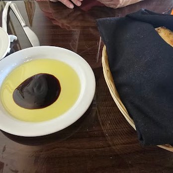 Il Chianti Italian - Bread, Oil & Vinegar - Italian Near Me - Las Vegas, Nevada