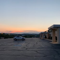 Appalachian Physical Therapy - Broadway - Sunset over the parking lot.