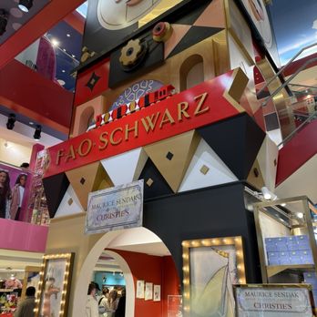 FAO Schwarz - Toy Stores Near Me - New York, New York