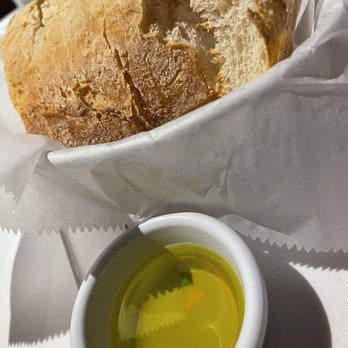 Olivia Restaurant & Rooftop - Bread - Italian Near Me - Hollywood, Florida