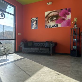 Brows Threading Salon & Spa - Front waiting area - Skin Care Near Me - Flower Mound, Texas Brows Threading Salon & Spa - Front waiting area - Skin Care Near Me - Flower Mound, Texas