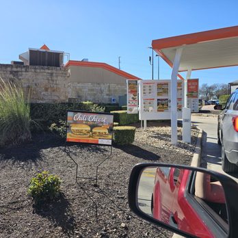 Whataburger - Drive thru - Burgers Near Me - Austin, Texas Whataburger - Drive thru - Burgers Near Me - Austin, Texas