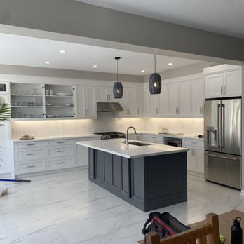 LA Plus Electrical Contracting - Electricians Near Me - Keswick, Ontario