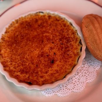Le Diplomate - Crème brûlée - Brasseries Near Me - Washington, DC, District of Columbia