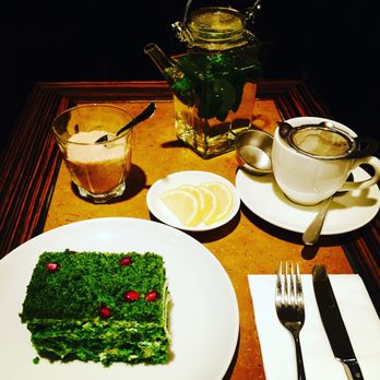 L'ETO - Cafes Near Me - London, XGL
