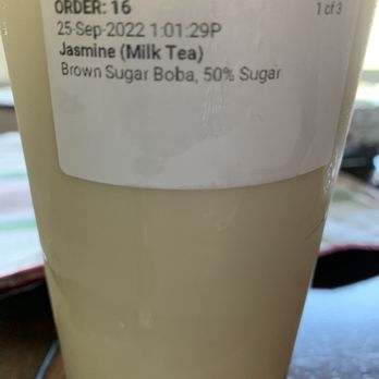 Bru Tea Cafe - Jasmine milk tea with boba - Bubble Tea Near Me - Elk Grove, California